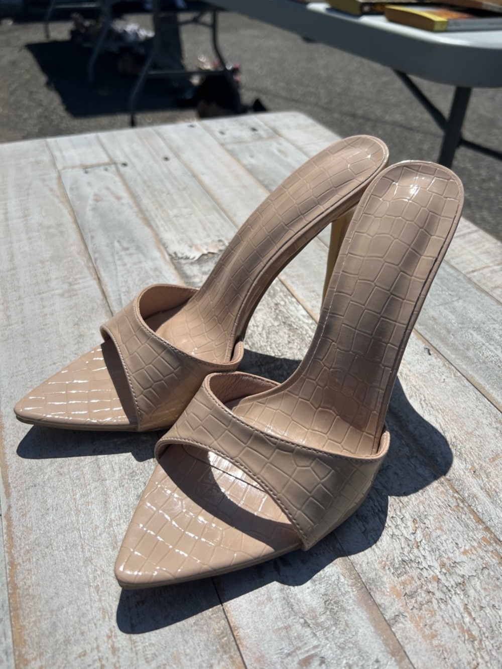 Women’s Pointed Toe Mule Heels in Nude Croc-Embossed Leather